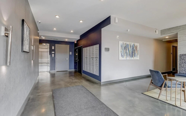 FRONTDESK The Central Apts Minneapolis