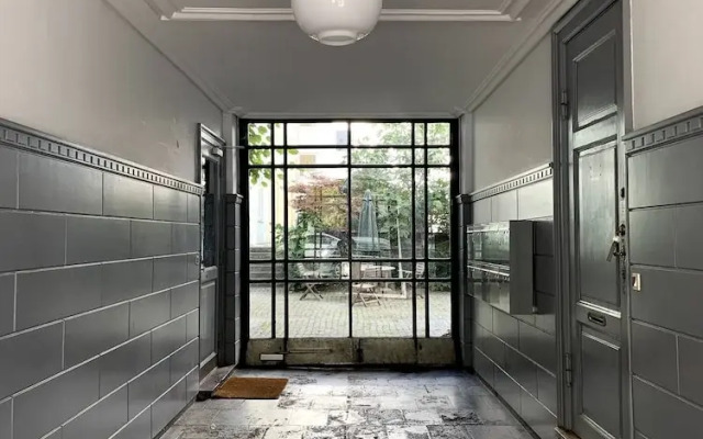 Christianshavn Canalside Luxury Apartment