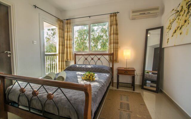 Pernera Sea Holiday Villa