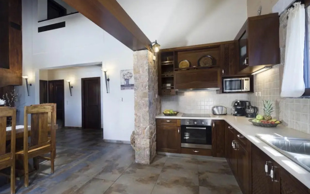 Nafsika Villa in Litsarda