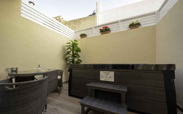 Domus Boutique Hotel