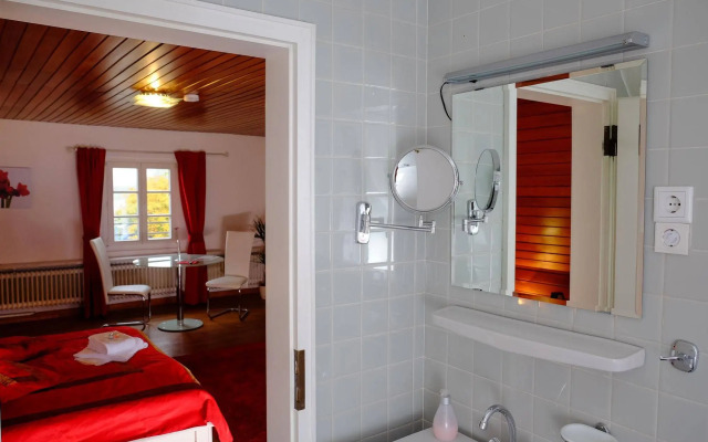 RheinRiver Guesthouse - Direkt am Rhein