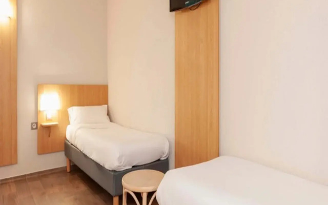 B&B HOTEL Mont De Marsan
