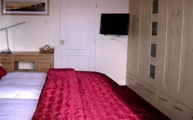 The Suite At Tsunami