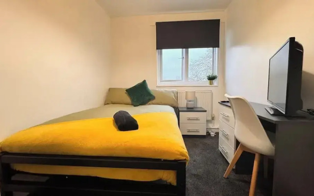 Spacious Sheffield Lodge