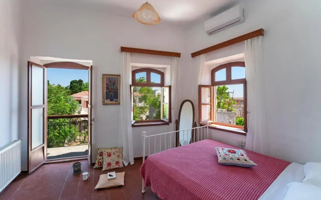 Traditional 3 bedroom house in the Old Town
