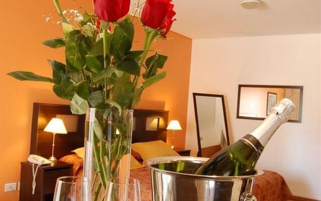 Sures Belgrano Suites