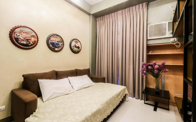 PRS at One Palm Tree Villa near Airport