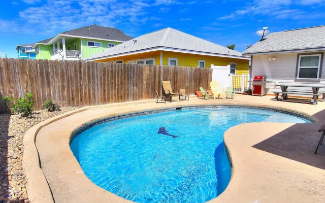 Diving Dolphin 628 by RedAwning