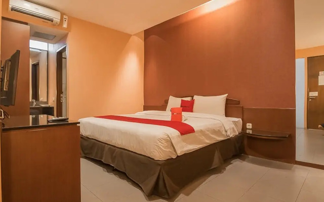 Hotel Nyland Cipaganti by RedDoorz