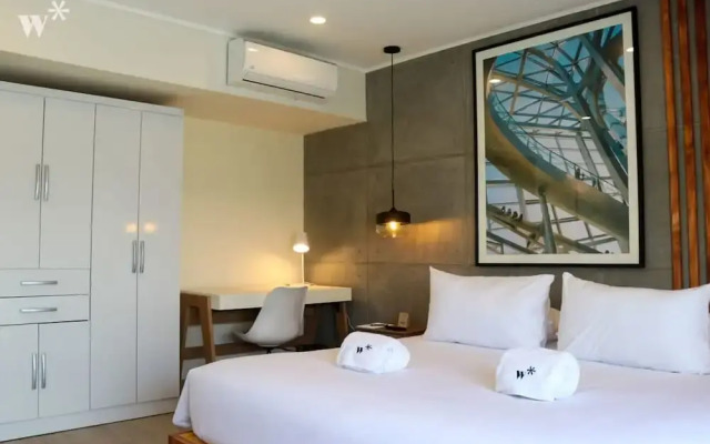 w Outstanding 2BR Duplex With AC in San Isidro