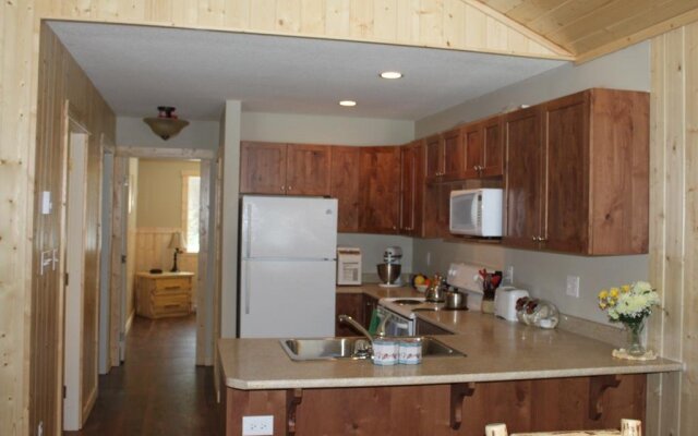 Sunshine Valley Rv Resort & Cabins