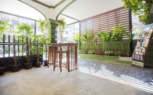 iRoom Boutique House