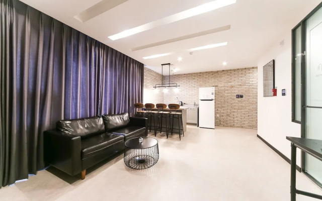 Le Idea Hotel