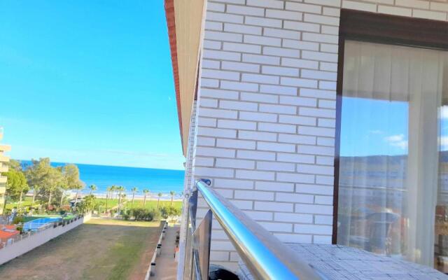 Ayf 1ª linea de playa luminoso