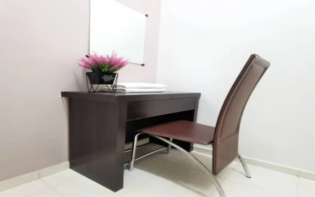 OYO 91031 House No 8