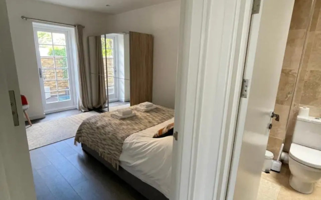 4 Islington Park Street