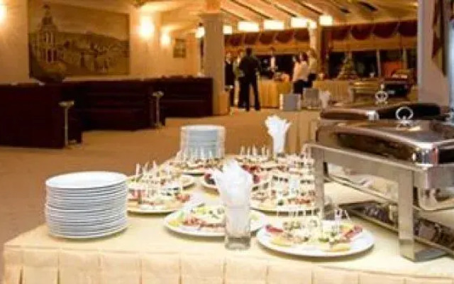 Swan Hotel