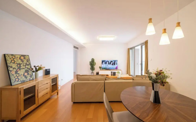 Tyms Elegant 3BR 2BA Apt Near Malls