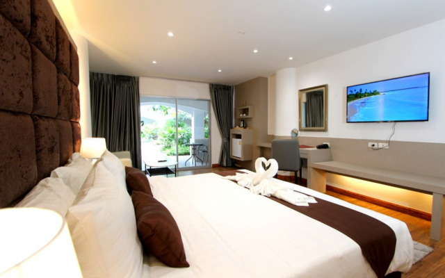 Pooh Beach Resort & Spa