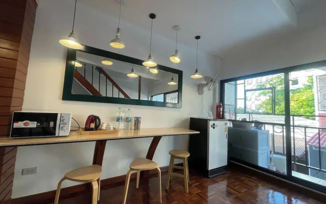 M3 Bangkok Bake & Bed