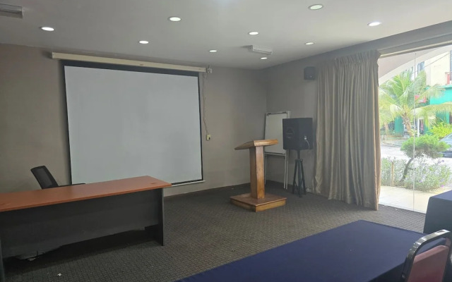 Fast Hotel Melaka Near Menara Taming Sari - 2 Mins Only