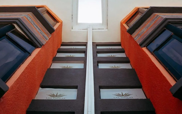 Las Tholas Hotel