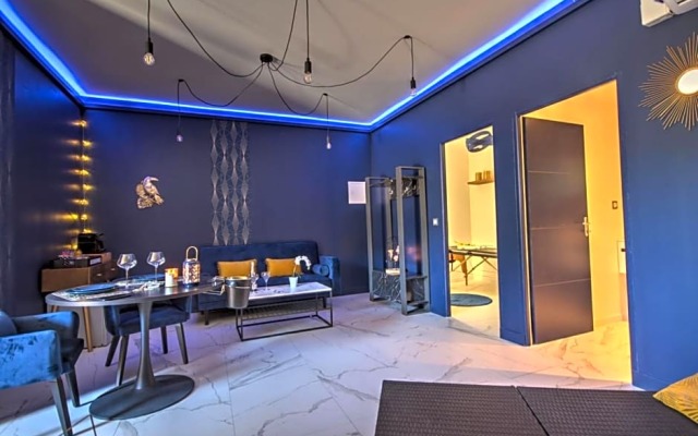 Suite Blue Jacuzzi