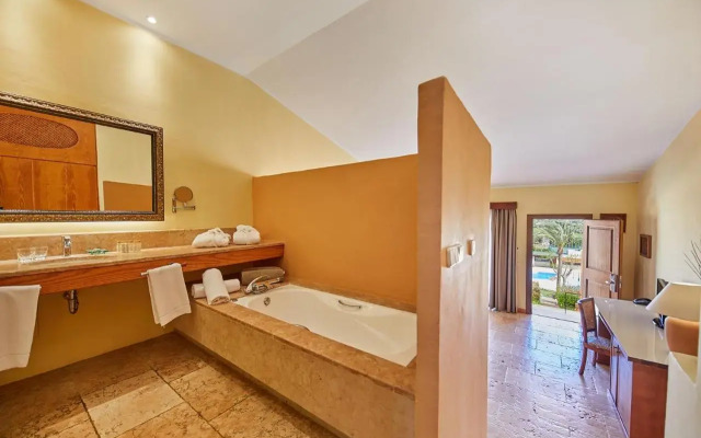 Pula Suites Boutique Resort