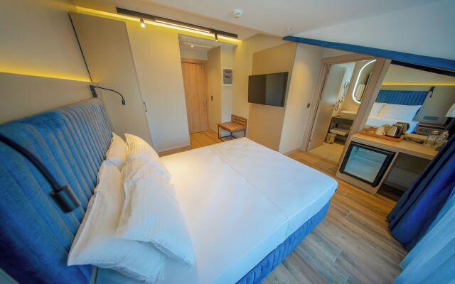 The Palm Bosphorus Hotel