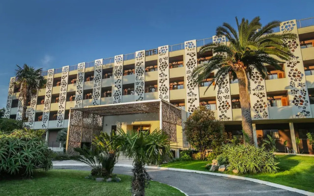 Hotel Restaurant San Lucianu