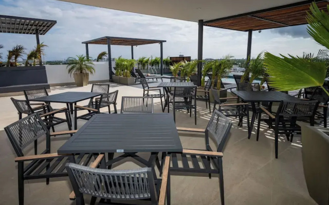 Cumbres Garden luxury apartments