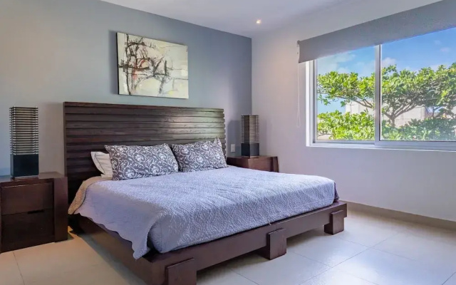 Del Viento Vaiven Penthouse 31 2 Bedroom Condo by RedAwning