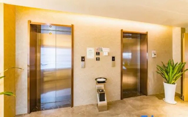 Shangrun Hotel (Yancheng Wuzhou International Plaza Yingbin Bridge)