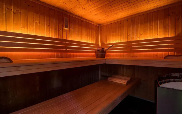 Waldhotel Fletschhorn - Panoramic Retreat in Saas Fee