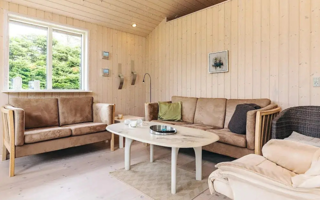 6 Person Holiday Home in Logstor