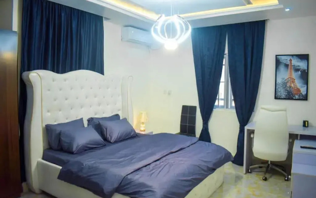 Entire Beautiful Three Bedrooms Apartments