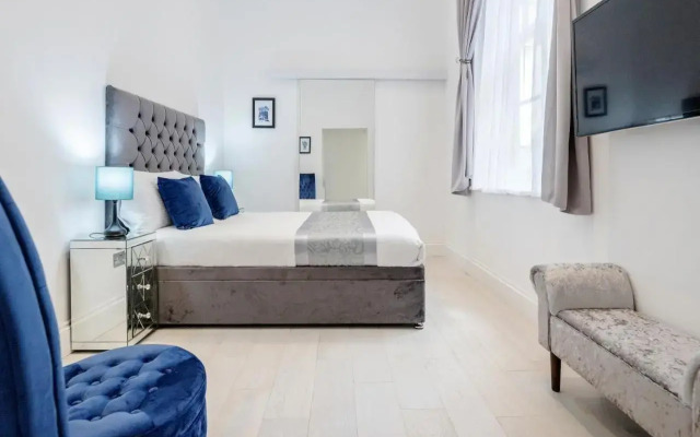 Oxford Street 2 Bed Apartment
