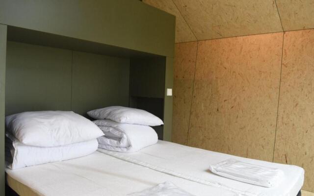 Tiny House in het groen, aan zee