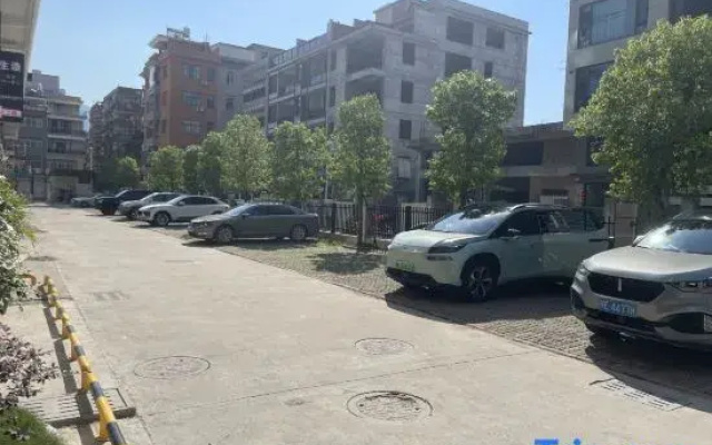 Najia Yunjv Hotel (Mengzi Nanhu Park)