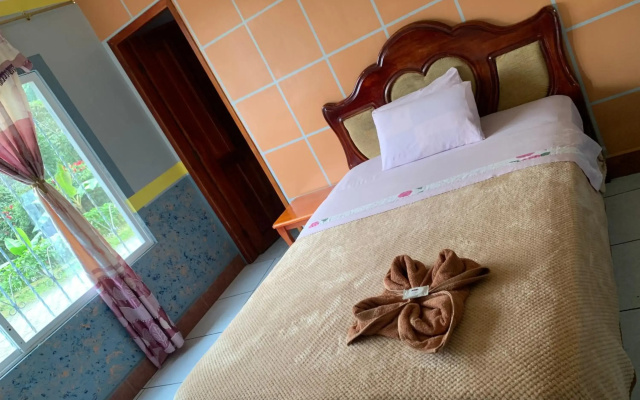 Hotel Los Bancos