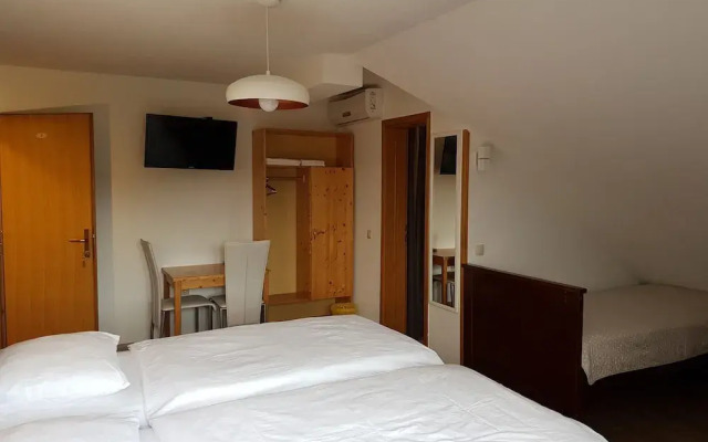 House Tina - Bed and Breakfast