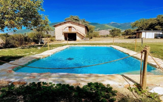 Spoleto Biofarm 8 Guests With Pool