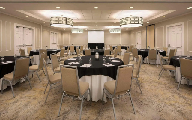 DoubleTree by Hilton Atlanta - Roswell