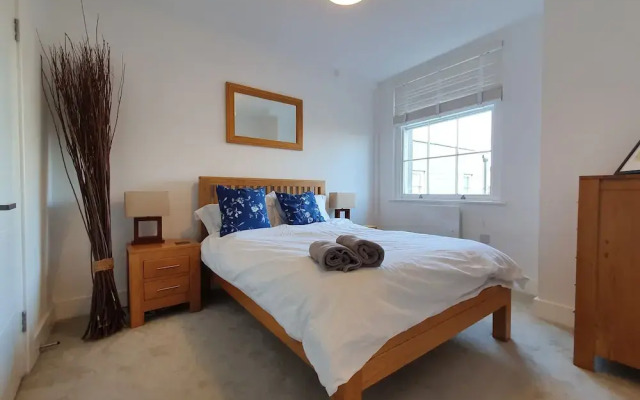 Superb Executive Apartment in Reading