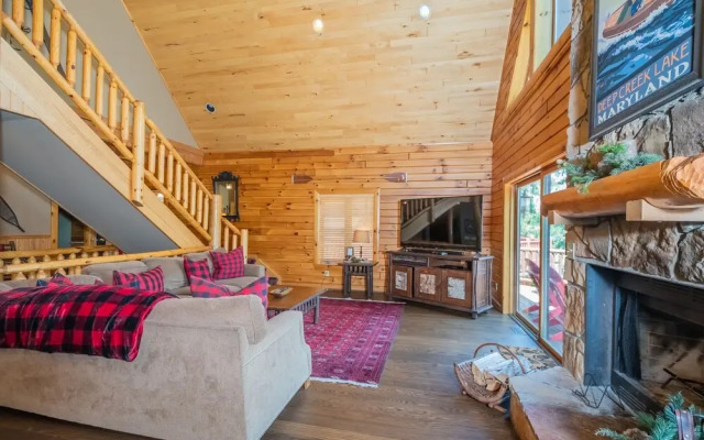 Bear Hollow House