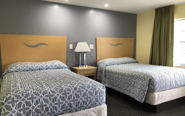 Chisholms Motor Inn