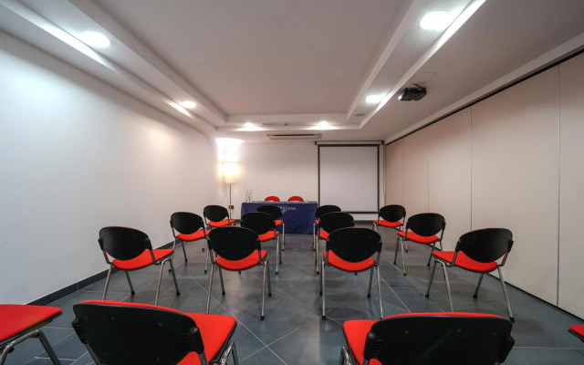 La Meridiana Bleisure Hotel