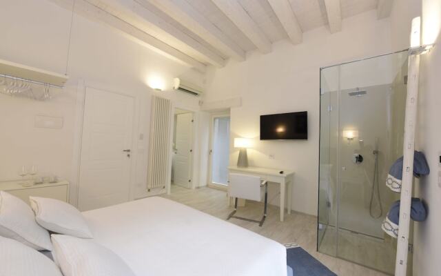 Ortygia Inn