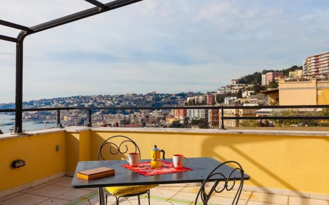 Bright Rooftop by Napoliapartments